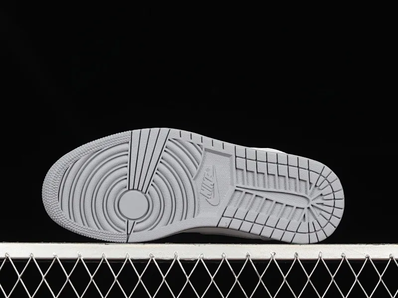 All categories Air Jordan Jordan series basketball shoes Air Jordan 1 Mid Air Jordan 1 Mid "Vintage Grey" AJ1 Joe 1 white gray first year China basketball shoes 554724-135